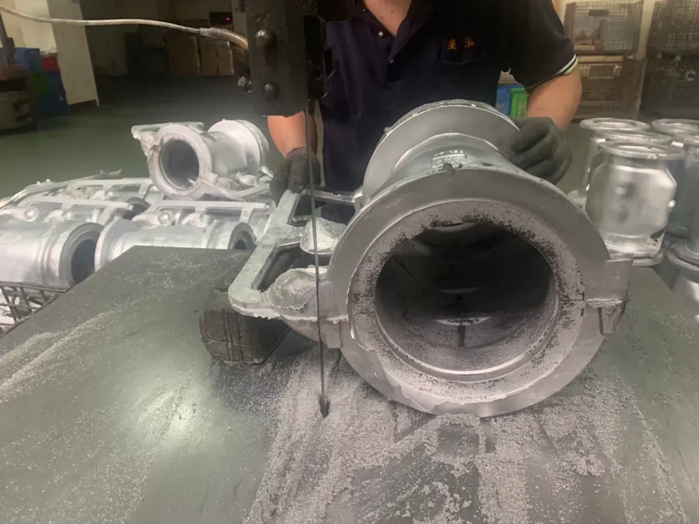 Échantillon coupé 8 : pièce sciée sur une scie à ruban verticale Sheng Woei